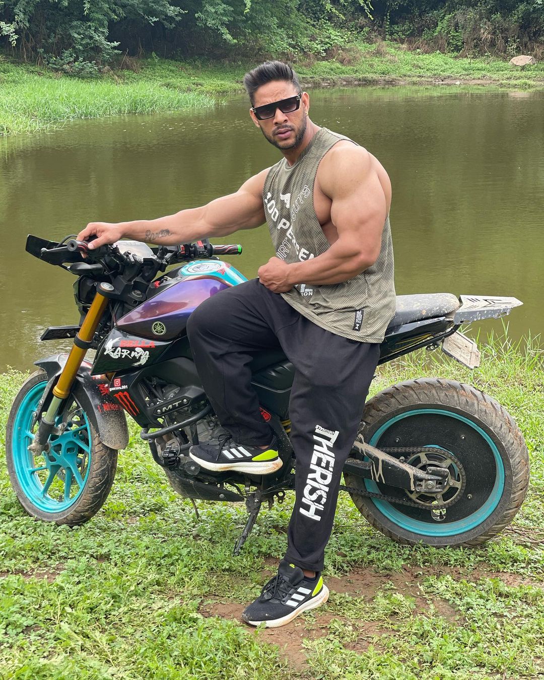 Black Edition Rib Jogger